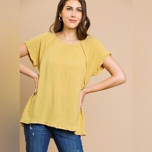 Umgee Mustard Yellow Short Sleeve Fringed Top Size Small